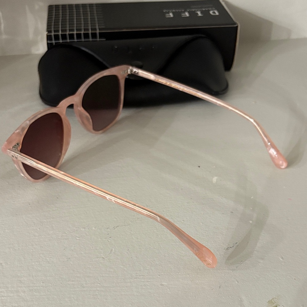 DIFF Pink Maxwell Sunglasses - Picture 2 of 6